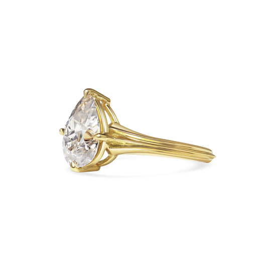 Rachel Boston Llewelyn Diamond Ring | The Cut London